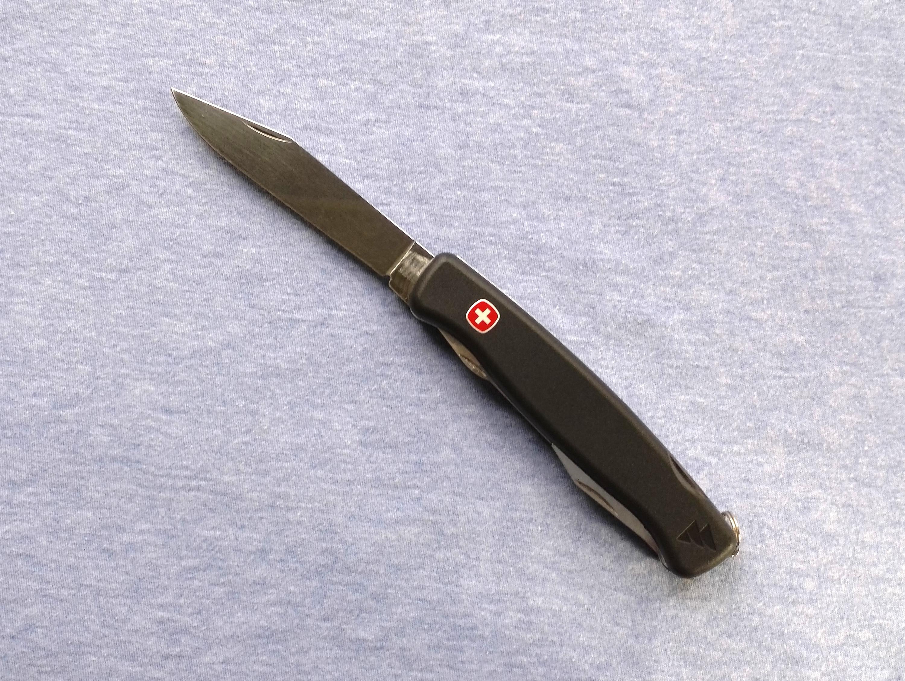 Vintage Wenger Swiss Army Ranger 06 Mountaineer Multi-tool