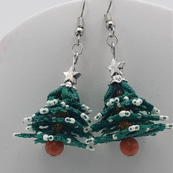 Christmas tree tatting earrings