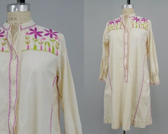 Vintage 1970s Josefa Cream Embroidered Mini Dress, 70s Embroidered Josefa Diseños, Vibrant Mexican Dress, Folk Style, Size Medium