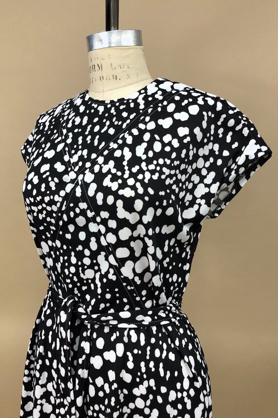 1960s Abstract Spotted Polyester Midi Dress, 60s … - image 7
