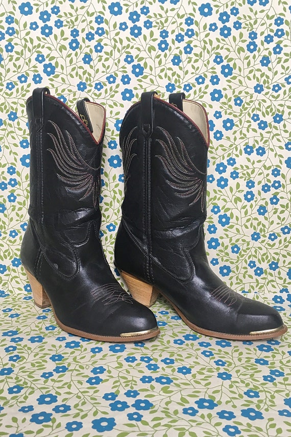 dingo black boots