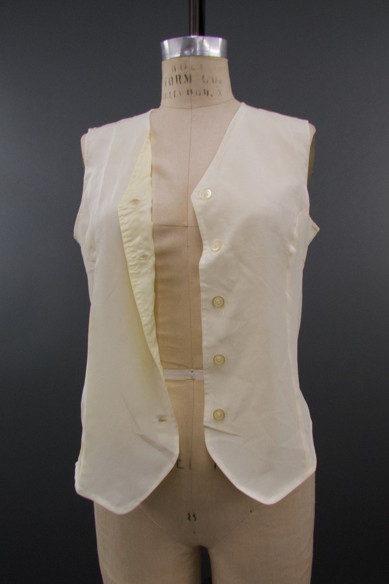 Vintage 1990s Savannah Ivory Silk Vest Top, Vintage Silk Blouse, 90s Everyday Blouse, Vintage Minimalism, Size Small image 7