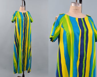 1960s Psychedelic Cut Out Trapeze Dress, Made in Hawaii, Cut Out Shoulders, Size Medium