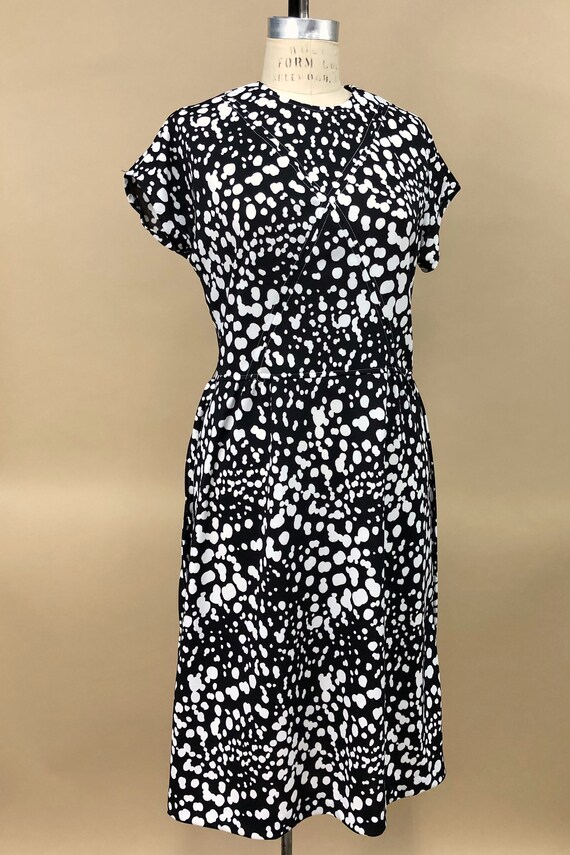 1960s Abstract Spotted Polyester Midi Dress, 60s … - image 3