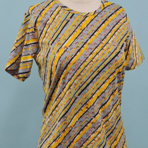 1970s Yellow & Gray Polyester Shirt, Vintage Geometric Design, Bohemian Hippie, Size Sm/Med Bild 4