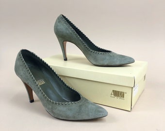 1980s Green Suede Heels by Allure, Comes with Original Box, 80s Everyday Heels, Suede Shoes, Pin-Up Heels, Size 7.5N/AA