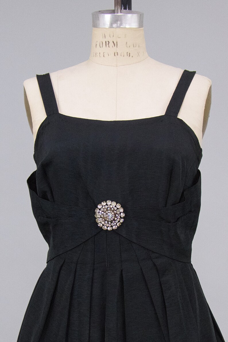 Vintage 1950s Primerose Paris Black Cocktail Dress, 50s Formal Dress, Vintage Cocktail Evening Dress, LBD, Chest 34 Waist 29 image 4