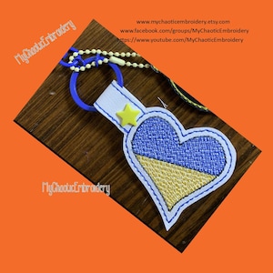 4x4 2 color split heart sketch design keyfob snaptab designs -Digital file machine embroidery