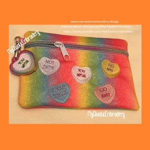 Bolsa con cremallera de corazones de caramelo para el Día de San Valentín de 5 x 7 ITH TOTALMENTE FORRADA sin costuras expuestas Instrucciones de foto y video de bordado a máquina digital genéricas