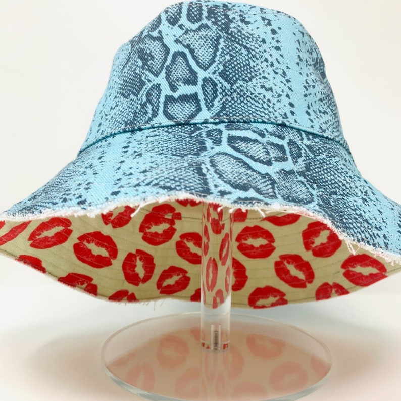 Kiss /& Snakeskin Riviera 1970 Sun Hat