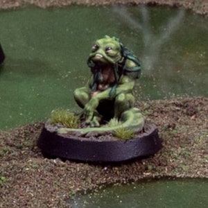 dnd Nixie Crouching Pose 28mm Swamp Miniature Gloaming Swamps Tabletop RPG  Pathfinder D&D Dungeons and Dragons