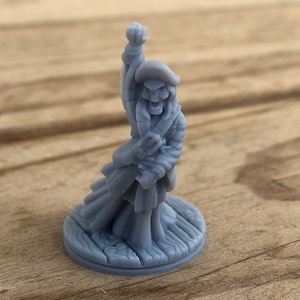 dnd Undead Pirate Captain Wraith Pathfinder RPG  D&D Dungeons and Dragons | 28mm Miniature Resin