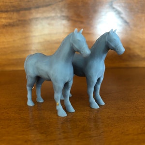 dnd Pferd Ross Hengst Stute Bauernhof Tiere Vieh Wagen Puller Tabletop Miniatur RPG Pathfinder D & D Dungeons and Dragons