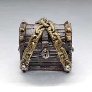 dnd Pirate Treasure Chest Loot Gold Silver Hoard Magic Item Artifact Tabletop Scatter Terrain D&D Dungeons and Dragons Pathfinder RPG