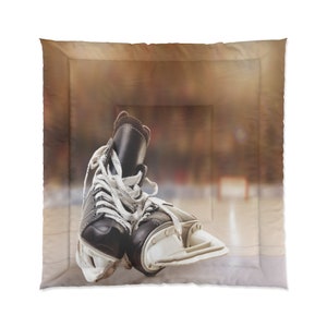 Ice Hockey Themed Comforter - Loves Hockey - Hockey Gift - Hockey Player - Hockey Skates