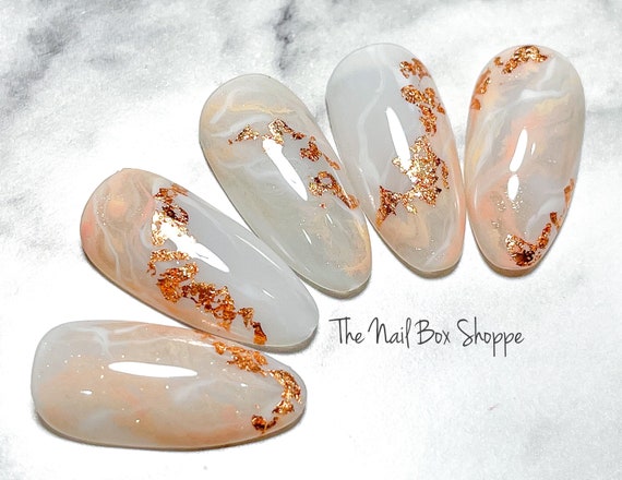 Gold Flake Red Marble Luxury Press-On Nails