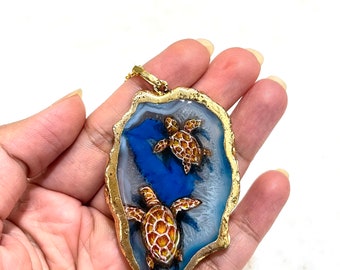 Hand Painted Sea Turtle Agate Pendant Necklace: Coastal Jewelry, Turtle gifts