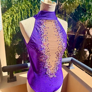 COMPLETAMENTE PERSONALIZZABILE: Body con finestra ritagliata, palo aereo, circo, danza, spettacolo, lyra - Colori multipli