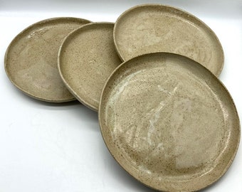 Handmade Stoneware dinner plates 21/22cm, natural/oatmeal glaze