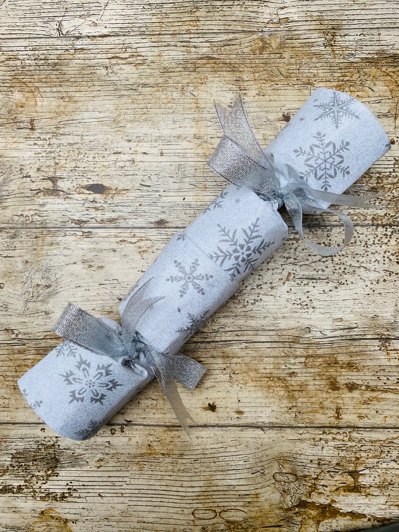 Deluxe Reusable Christmas Crackers, Reusable, Pullable, Eco friendly Christmas, Christmas table, Zero waste, refillable image 4