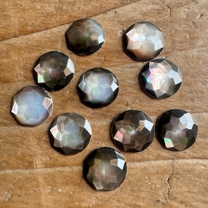 10pcs 10mm Natural faceted black mother of pearl mop shell round flatback gemstone CAB cabochon