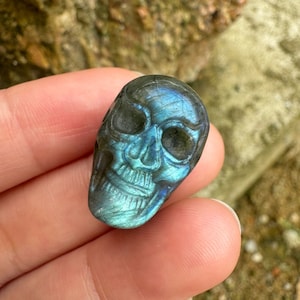 22 mm Natürliche blaue Labradorit Schädel CAB geschnitzt Edelstein Schädel Cabochon für die Schmuckherstellung FQ036