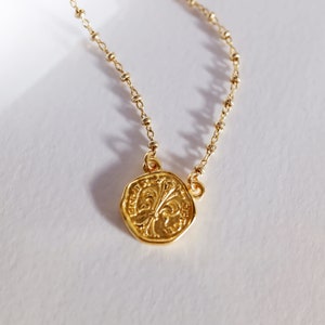 Women&#39;s Necklace with Florentine Fiorino in Sterling Silver 925 Gold Plated - Adjustable Talisman Pendant - Unique Handcrafted Jewelry