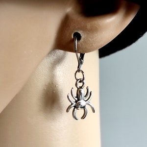 Spider earring, One spider dangle, Silver spider dangle, Silver spider, Men earring, Small spider dangle, Spider jewelry, Halloween spider