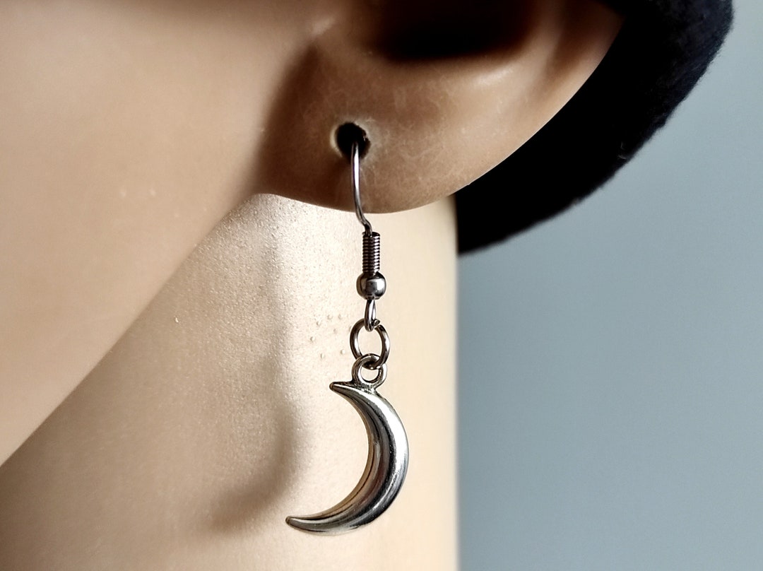 Pentagram Earring Crescent Moon | Charm And Amulet™