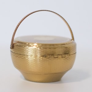 Kigu Basket Novelty Powder Compact 1956 Unused