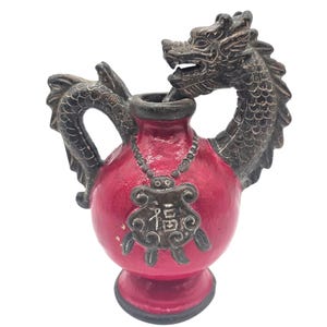 Vintage Chinese Red Dragon Vase: Fu Blessing Symbol, Bruce Lee Décor