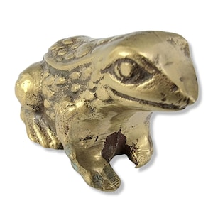 Vintage Brass Frog Figurine 2.5” – Tiny Handmade Animal Sculpture, Collectible Miniature, Rustic Decor, Gift for Frog Lovers