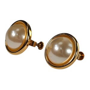 Vintage Napier Faux Pearl Clip Button Earrings Large Pearls White Gold Plate .75&quot;