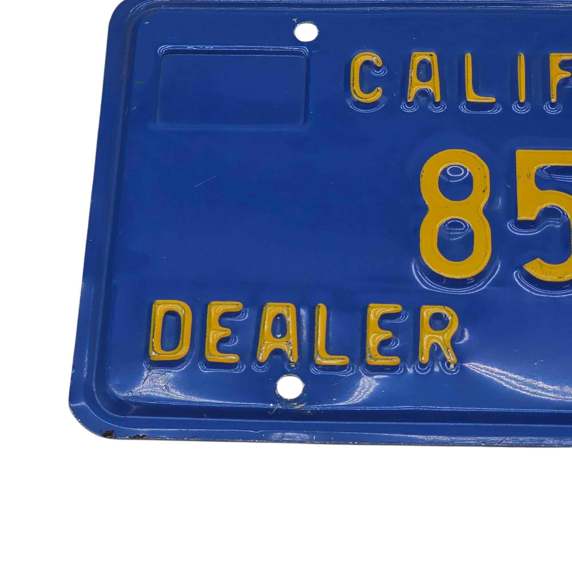 1978年 カリフォルニア ディーラー ナンバープレート 青 黄色 自動車店