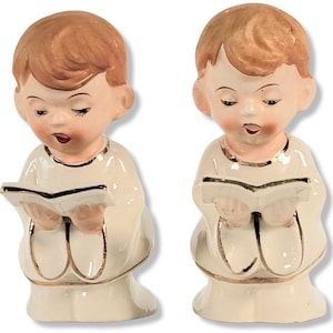 Vintage Little Children Praying Figurines, Reading Book Figurine, Pair Of Figurine, Mid Century Figurine