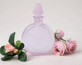 Frasco de perfume vintage morado esmerilado, de vidrio de manganeso reactivo a los rayos UV, estilo art déco, con tapón, 10 cm de alto.