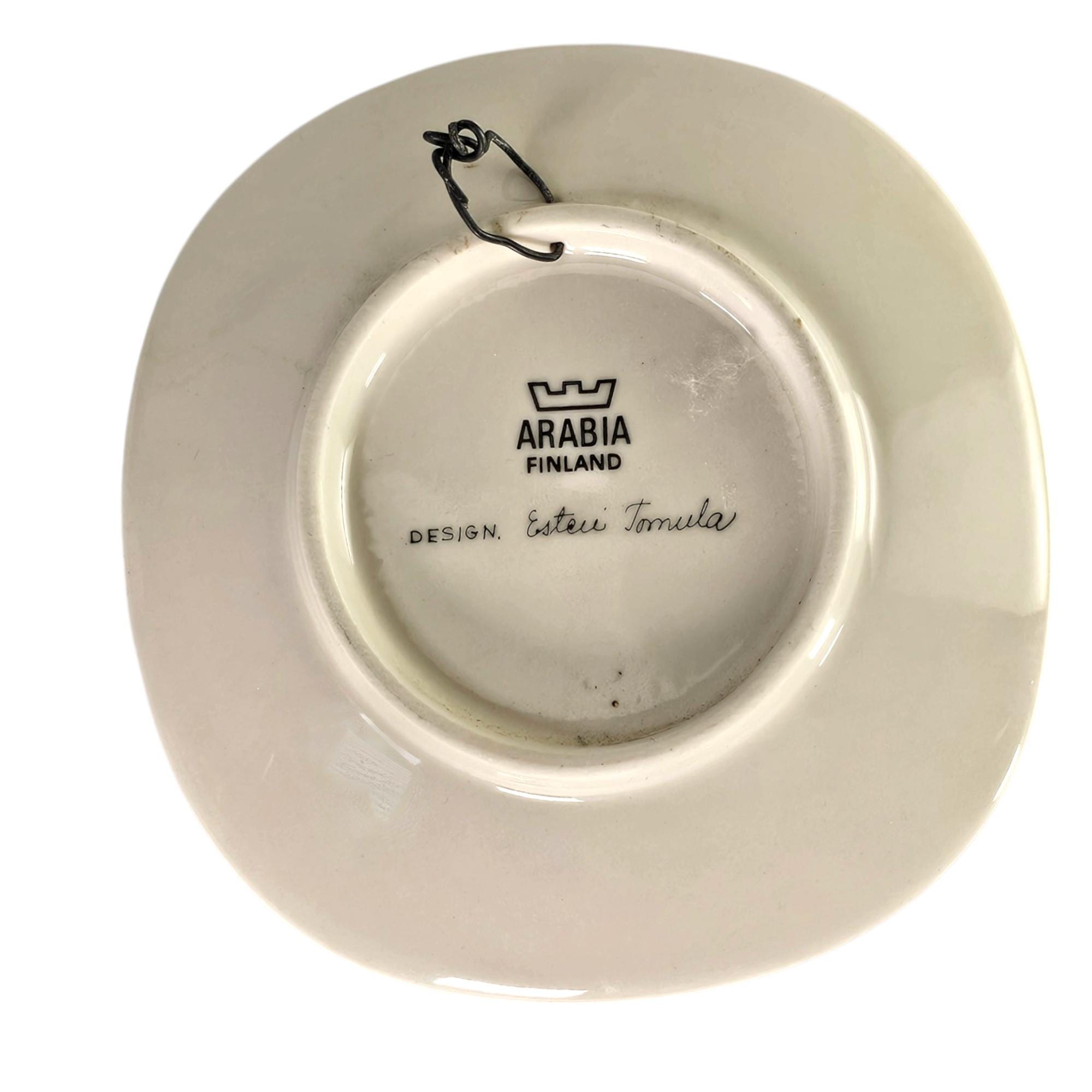 Arabia Finland Porcelain Plate, Esteri Tomula Botanical