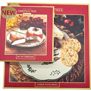 Spode Christmas Tree Scalloped Cheese Plate Trivet with 4 Spreaders Holiday Entertaining Gift Set