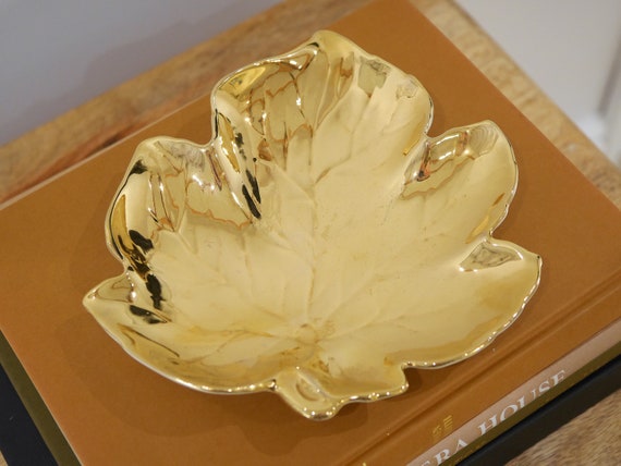 Vintage Royal Winton Golden Age Leaf Shaped Shall… - image 1