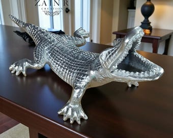 Alligator Centerpiece Handcrafted Animal Figurine Crocodile Decorative for Living Rooms