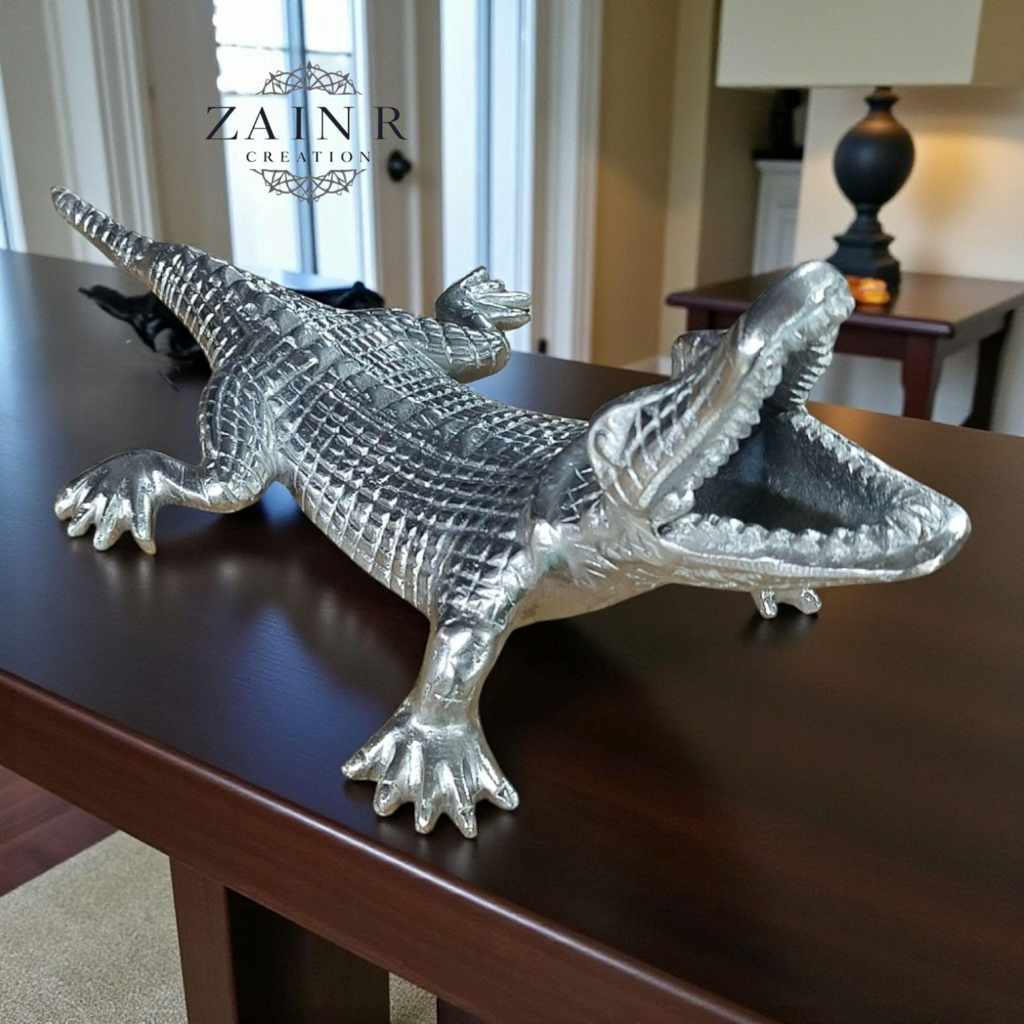 クロコダイル（シルバー）置物 Silver Alligator Statue - Etsy