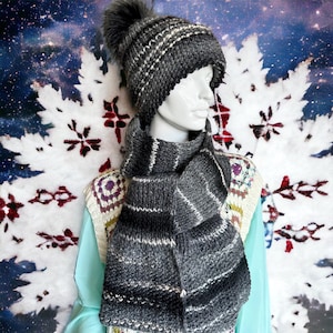 Hand-knitted winter set 2-piece knitted hat with faux fur pompom size L/XL wool hat with scarf made of 53% wool women in black and white