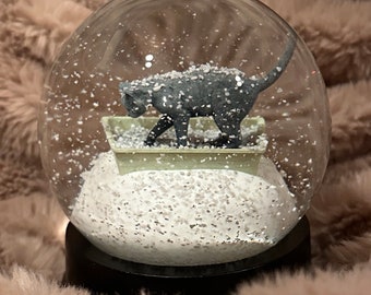 Gray Kitty Litter Snow Globe