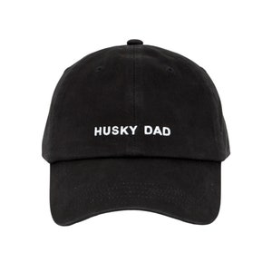 K&ouml;nnte beinhalten: Schwarze Baseballkappe mit wei&szlig; gesticktem Text "HUSKY DAD".