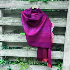 Alpaca Shawl Multicolor fuchsia with shades ofcoral