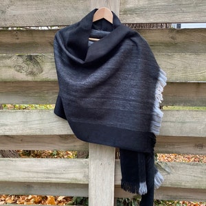 Alpaca Shawl Multicolor Black Shades.