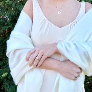 Chal de alpaca / Perfecto para bodas / Chal de novia / Colores blanco, blanquecino y marfil claro / Chal de novia / Chales de dama de honor