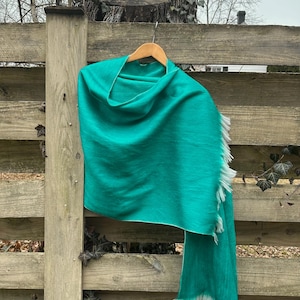 Alpaca Shawl Green Emerald with white trim