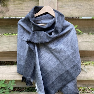 Alpaca Shawl Multicolor Dark grey To light Grey