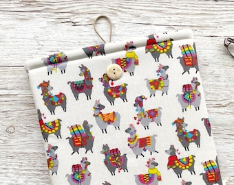Festive Alpaca Kindle Sleeve, Book Sleeve, iPad Cover, Book Pouch, 2024 Paperwhite sleeve, Kindle Scribe case, Christmas Bookish Gift